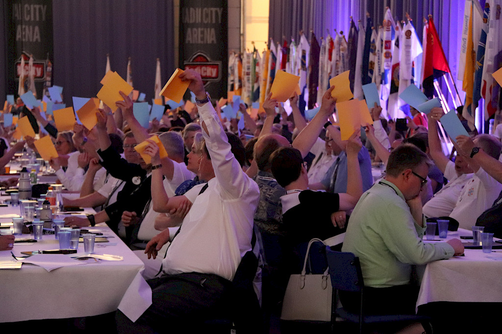 Kuvassa vuosikokousäänestys käynnissä Kalajoella 2019.